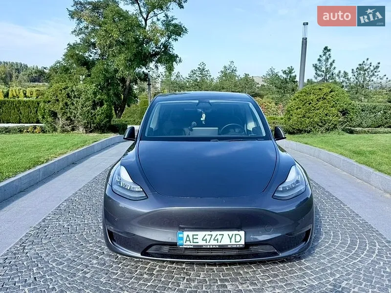 Tesla Model Y 2020
