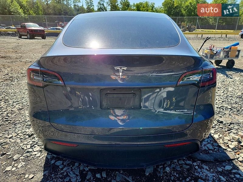 Позашляховик / Кросовер Tesla Model Y 2023 в Києві