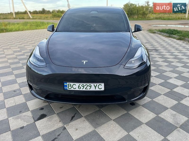 Внедорожник / Кроссовер Tesla Model Y 2024 в Львове