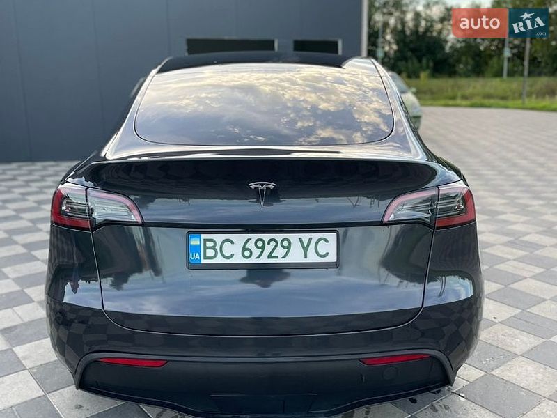 Внедорожник / Кроссовер Tesla Model Y 2024 в Львове