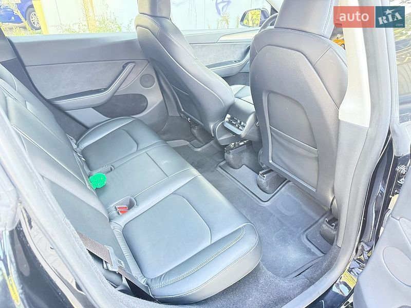 Внедорожник / Кроссовер Tesla Model Y 2023 в Днепре