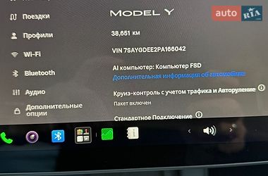 Внедорожник / Кроссовер Tesla Model Y 2023 в Днепре
