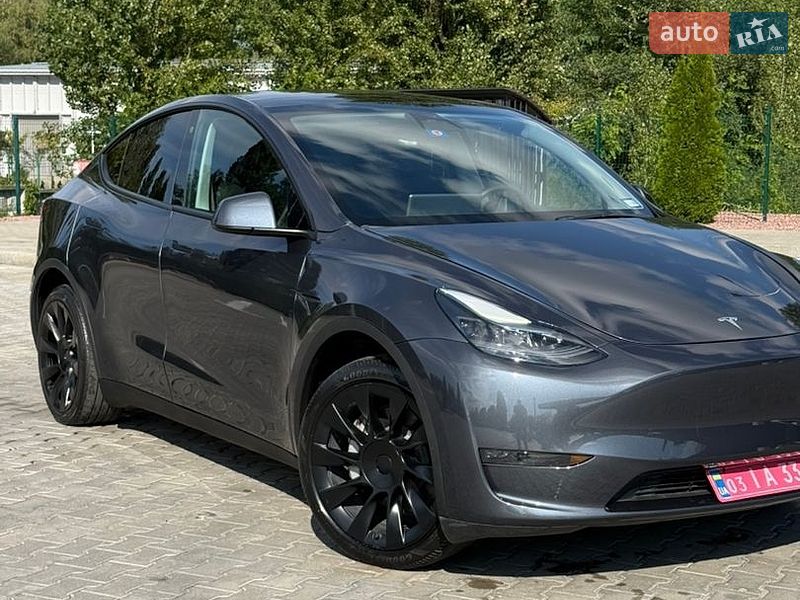 Внедорожник / Кроссовер Tesla Model Y 2022 в Кременчуге