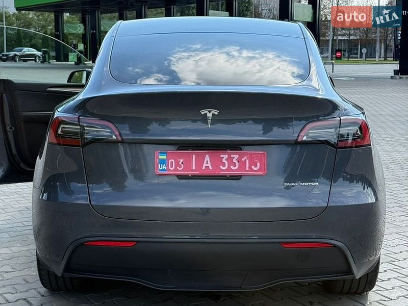 Позашляховик / Кросовер Tesla Model Y 2022 в Кременчуці фото 4 Позашляховик / Кросовер Tesla Model Y 2022 в Кременчуці