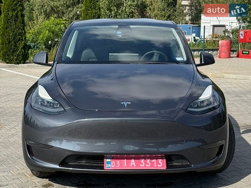 Внедорожник / Кроссовер Tesla Model Y 2022 в Кременчуге