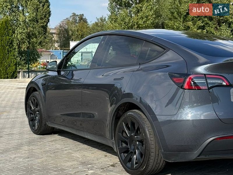 Внедорожник / Кроссовер Tesla Model Y 2022 в Кременчуге