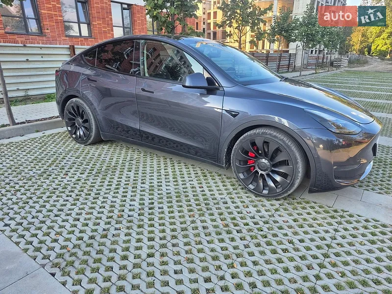 Tesla Model Y
