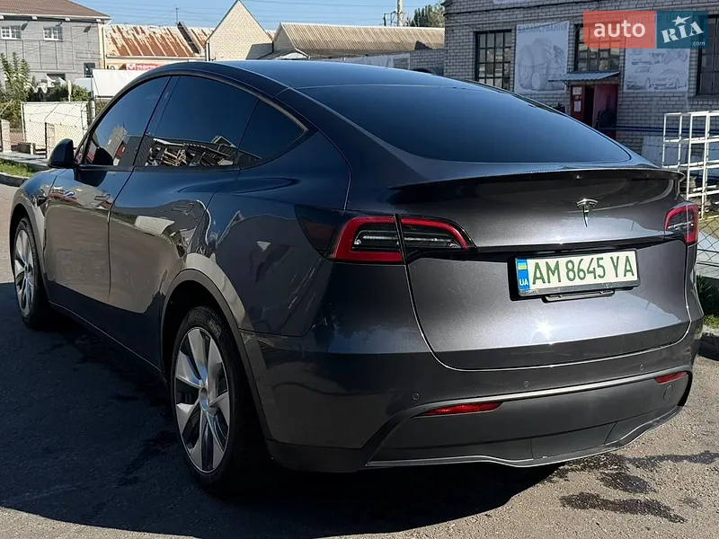 Tesla Model Y