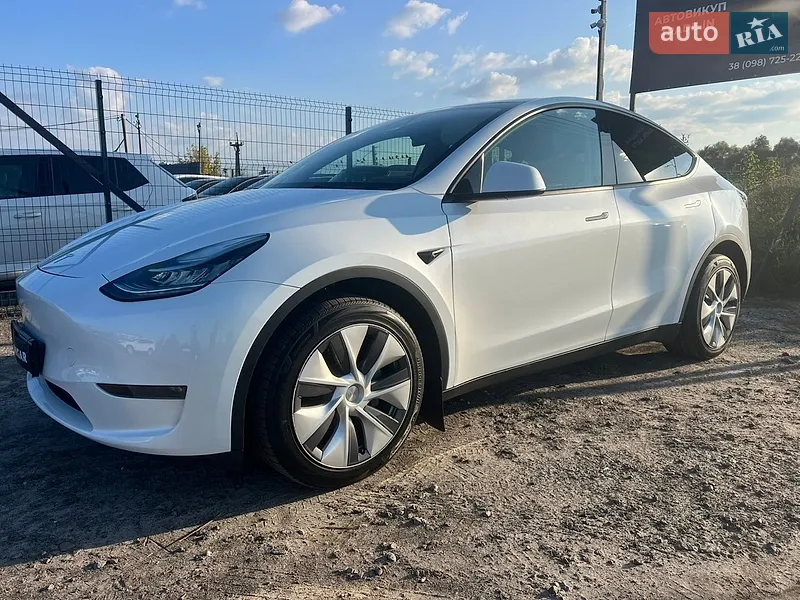 Tesla Model Y