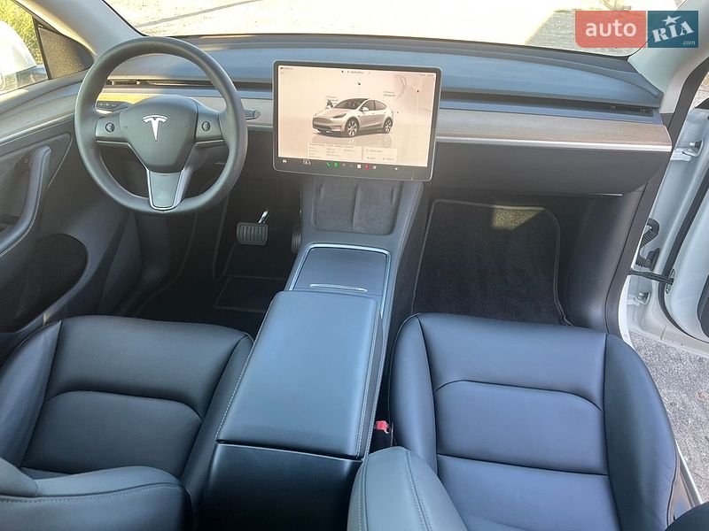 Позашляховик / Кросовер Tesla Model Y 2023 в Києві фото 11 Позашляховик / Кросовер Tesla Model Y 2023 в Києві
