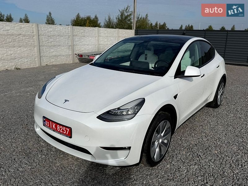 Позашляховик / Кросовер Tesla Model Y 2021 в Рівному