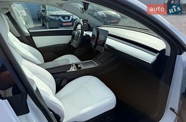 Позашляховик / Кросовер Tesla Model Y 2021 в Рівному