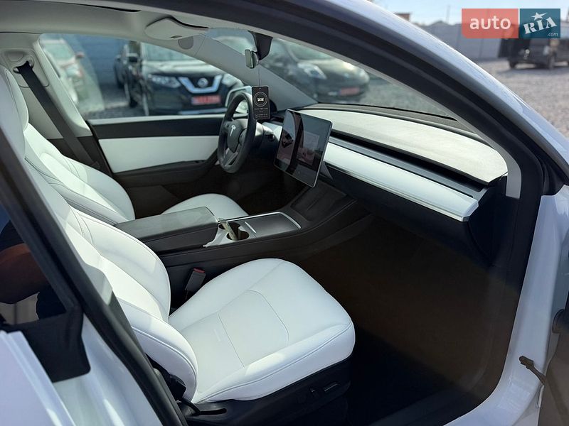 Позашляховик / Кросовер Tesla Model Y 2021 в Рівному