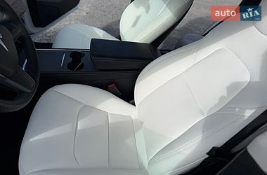 Позашляховик / Кросовер Tesla Model Y 2021 в Рівному