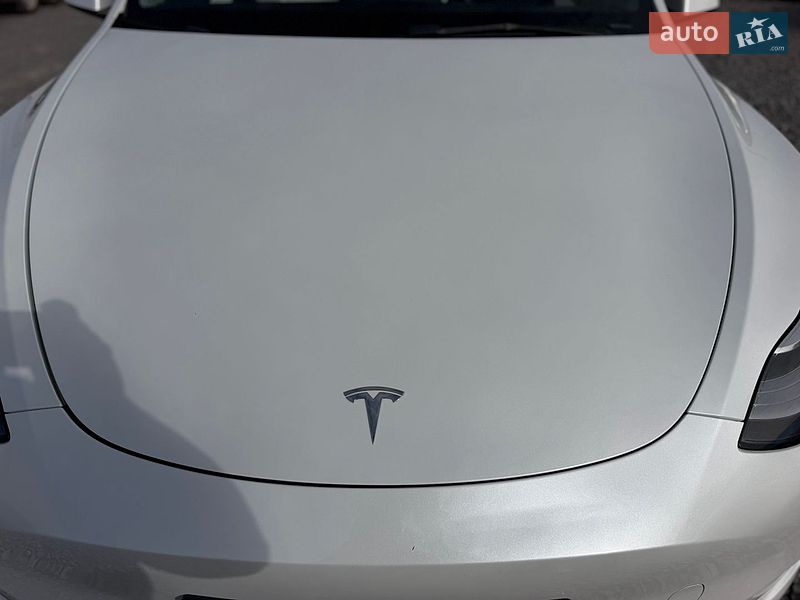 Позашляховик / Кросовер Tesla Model Y 2021 в Рівному