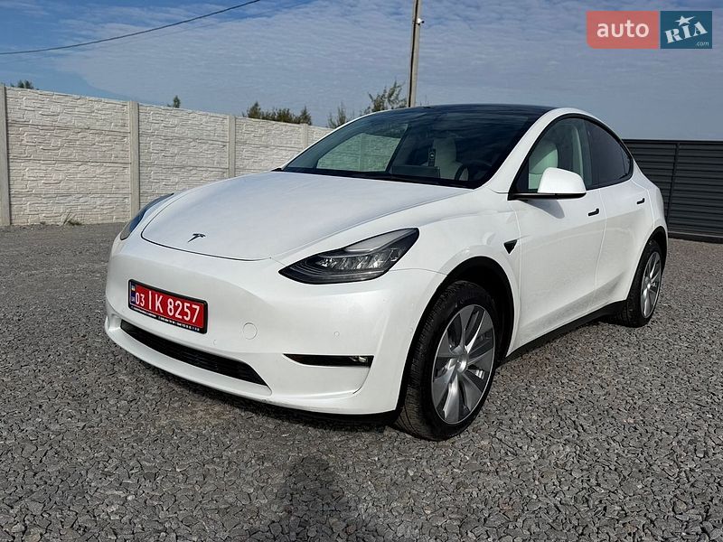 Позашляховик / Кросовер Tesla Model Y 2021 в Рівному