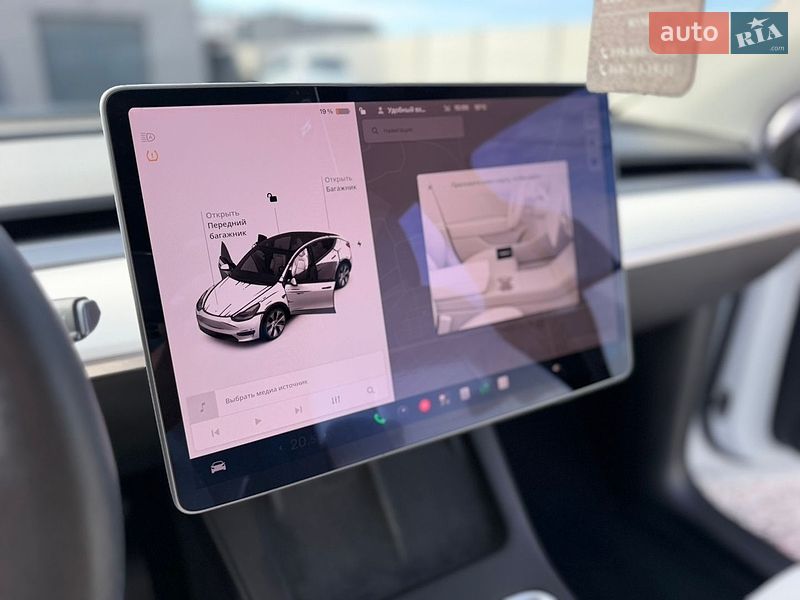 Позашляховик / Кросовер Tesla Model Y 2021 в Рівному