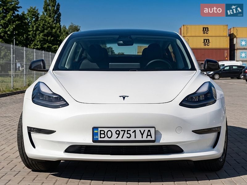 Позашляховик / Кросовер Tesla Model Y 2023 в Тернополі фото Позашляховик / Кросовер Tesla Model Y 2023 в Тернополі