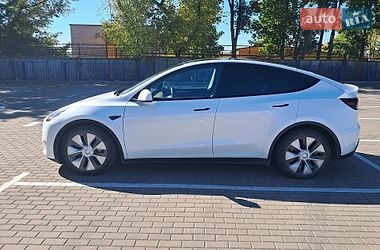 Позашляховик / Кросовер Tesla Model Y 2023 в Тернополі фото 3 Позашляховик / Кросовер Tesla Model Y 2023 в Тернополі
