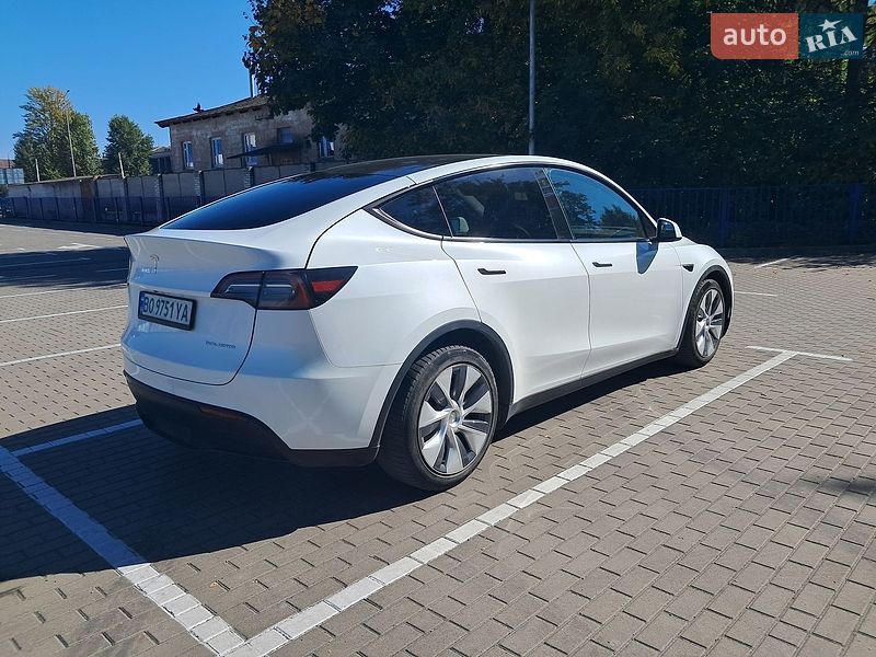 Позашляховик / Кросовер Tesla Model Y 2023 в Тернополі фото 7 Позашляховик / Кросовер Tesla Model Y 2023 в Тернополі