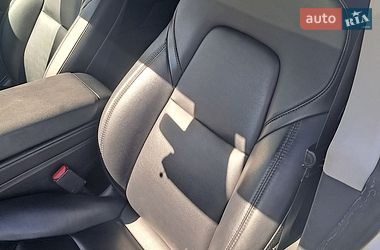Позашляховик / Кросовер Tesla Model Y 2023 в Тернополі фото 18 Позашляховик / Кросовер Tesla Model Y 2023 в Тернополі
