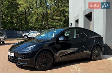 Позашляховик / Кросовер Tesla Model Y 2024 в Києві