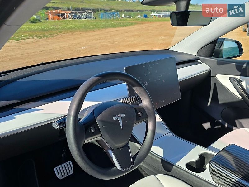 Внедорожник / Кроссовер Tesla Model Y 2020 в Одессе