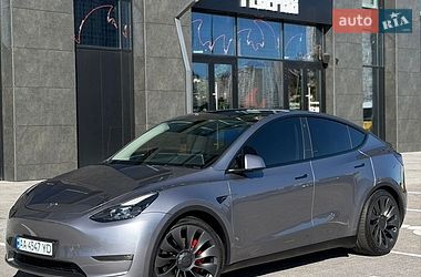 Позашляховик / Кросовер Tesla Model Y 2023 в Києві фото 4 Позашляховик / Кросовер Tesla Model Y 2023 в Києві