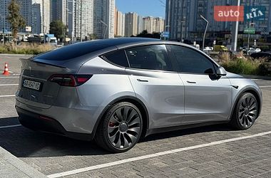 Позашляховик / Кросовер Tesla Model Y 2023 в Києві фото 10 Позашляховик / Кросовер Tesla Model Y 2023 в Києві