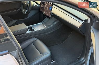 Позашляховик / Кросовер Tesla Model Y 2023 в Києві фото 41 Позашляховик / Кросовер Tesla Model Y 2023 в Києві