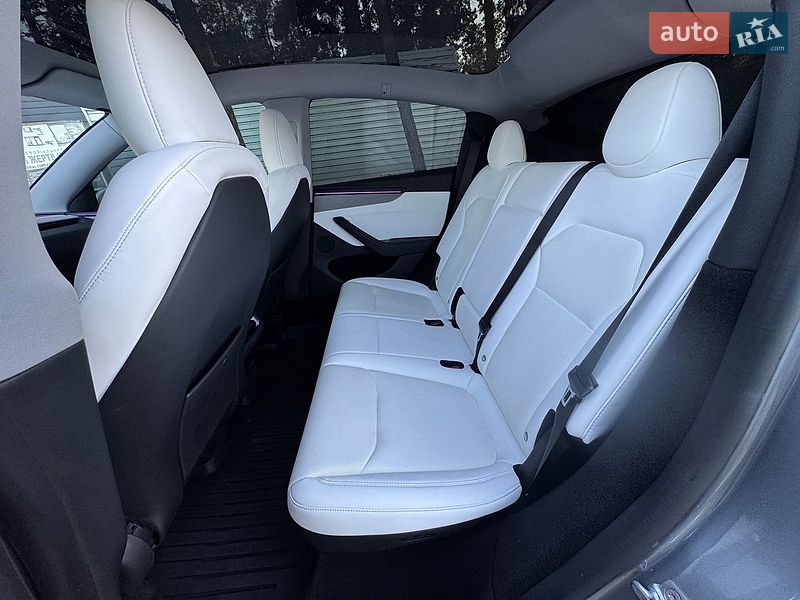 Позашляховик / Кросовер Tesla Model Y 2025 в Вінниці
