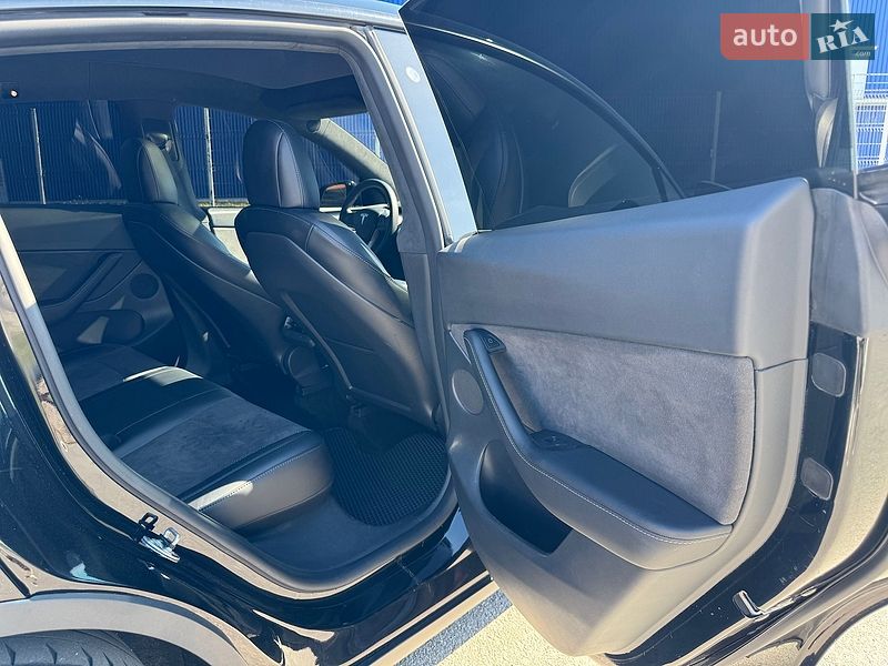 Позашляховик / Кросовер Tesla Model Y 2022 в Вінниці
