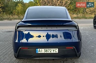Позашляховик / Кросовер Tesla Model Y 2025 в Києві