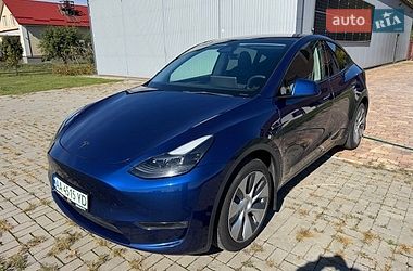 Внедорожник / Кроссовер Tesla Model Y 2023 в Киеве