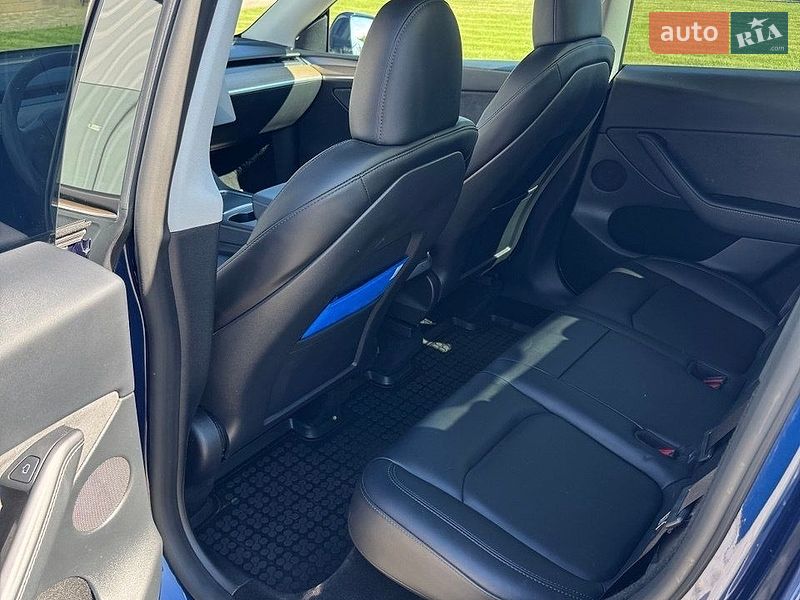 Позашляховик / Кросовер Tesla Model Y 2023 в Києві
