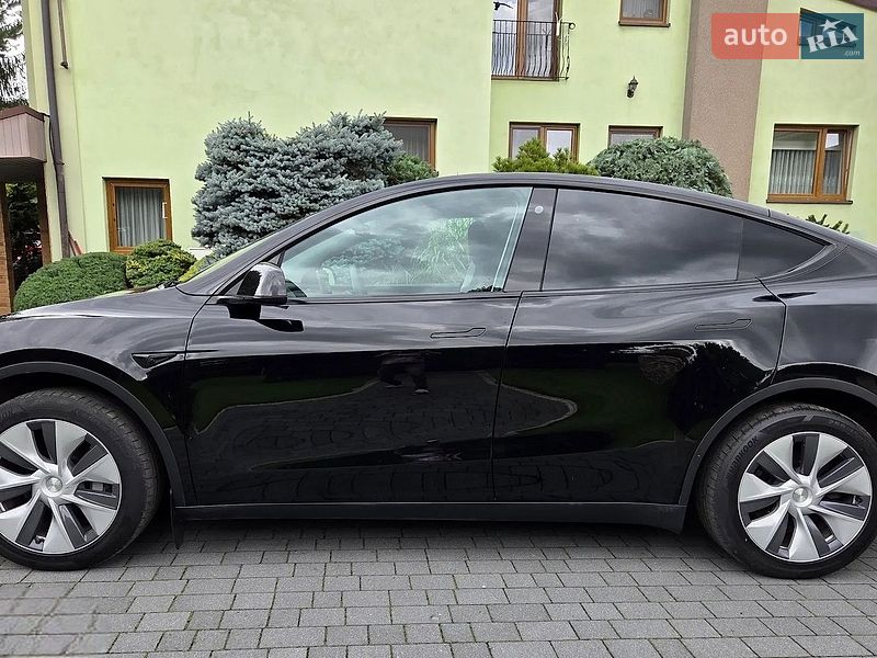 Внедорожник / Кроссовер Tesla Model Y 2023 в Виннице