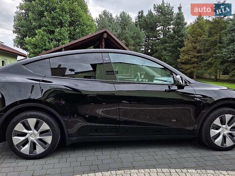 Внедорожник / Кроссовер Tesla Model Y 2023 в Виннице