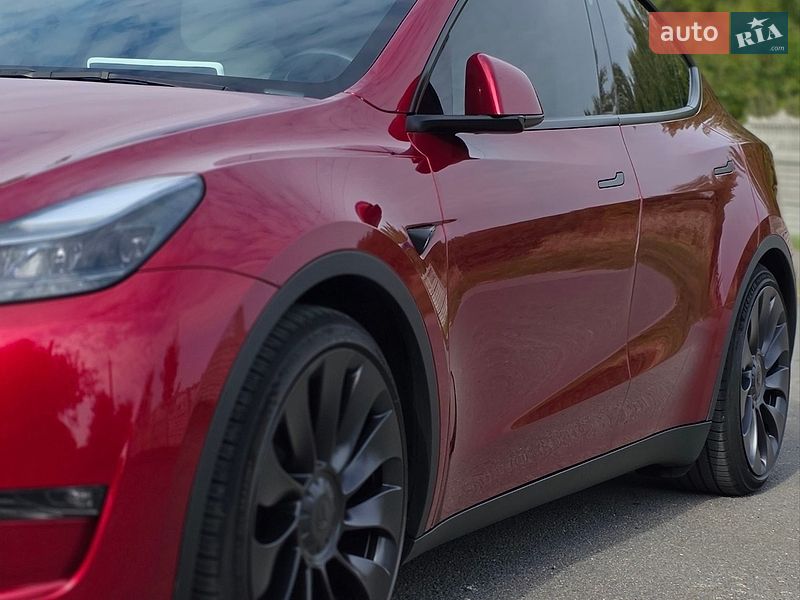 Внедорожник / Кроссовер Tesla Model Y 2024 в Хмельницком