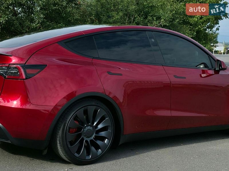 Внедорожник / Кроссовер Tesla Model Y 2024 в Хмельницком