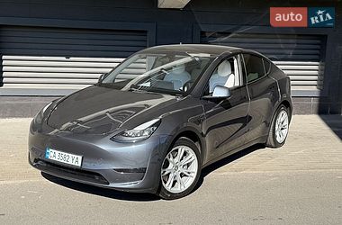 Позашляховик / Кросовер Tesla Model Y 2021 в Києві