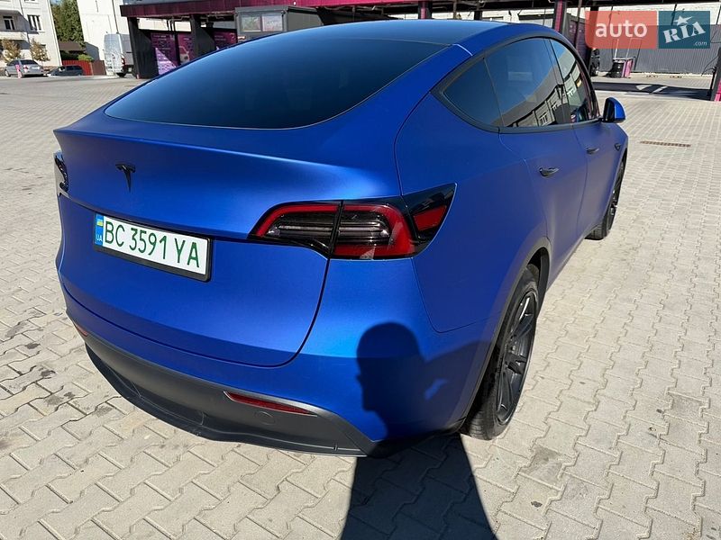 Внедорожник / Кроссовер Tesla Model Y 2021 в Львове