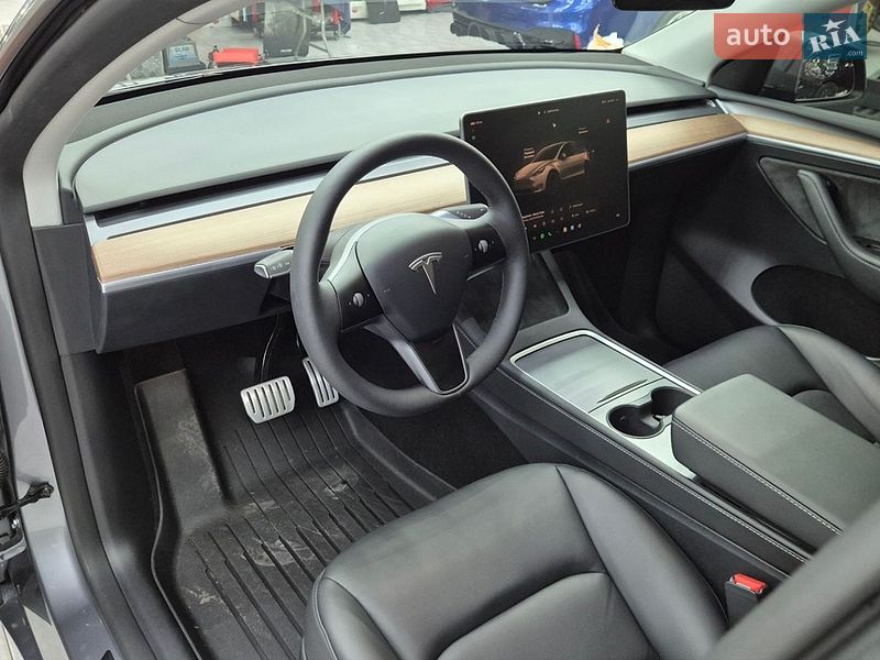 Позашляховик / Кросовер Tesla Model Y 2024 в Дніпрі