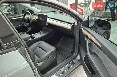 Позашляховик / Кросовер Tesla Model Y 2024 в Дніпрі