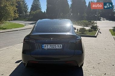 Позашляховик / Кросовер Tesla Model Y 2025 в Івано-Франківську