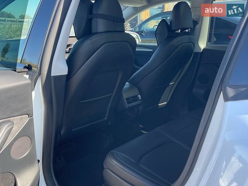 Внедорожник / Кроссовер Tesla Model Y 2023 в Звягеле