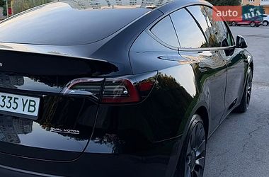 Позашляховик / Кросовер Tesla Model Y 2024 в Харкові