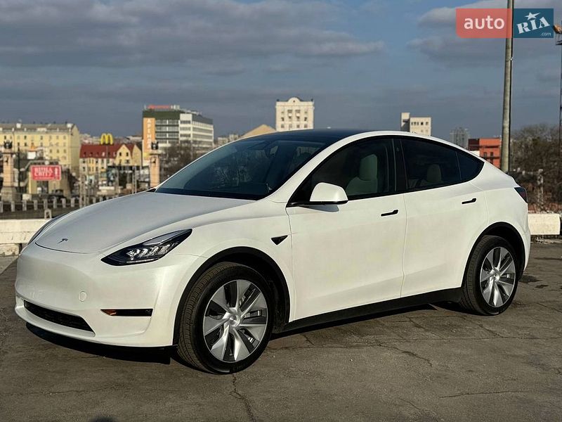 Tesla Model Y 2022