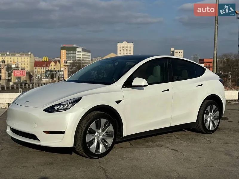 Tesla Model Y 2022