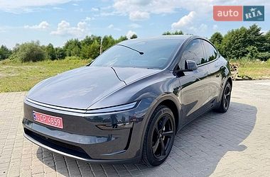 Позашляховик / Кросовер Tesla Model Y 2025 в Львові