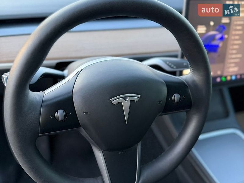 Позашляховик / Кросовер Tesla Model Y 2023 в Звягелі